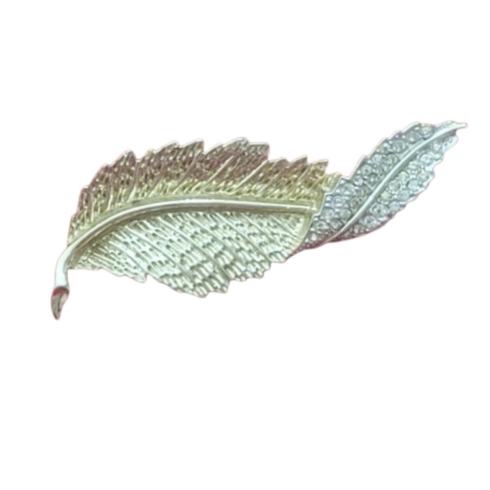 Sarah Coventry Two-Tone leaf brooch 60s silvertone Goldtone Crystals Fall Autumn